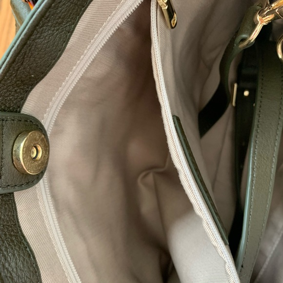 Olive pebbles leather shoulder bag, can be worn cross-body, by Talbots. - Picture 5 of 8